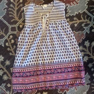Sleeveless blouse